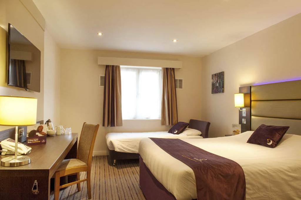 Premier Inn London Romford Central Quarto foto