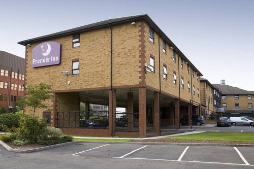 Premier Inn London Romford Central Exterior foto